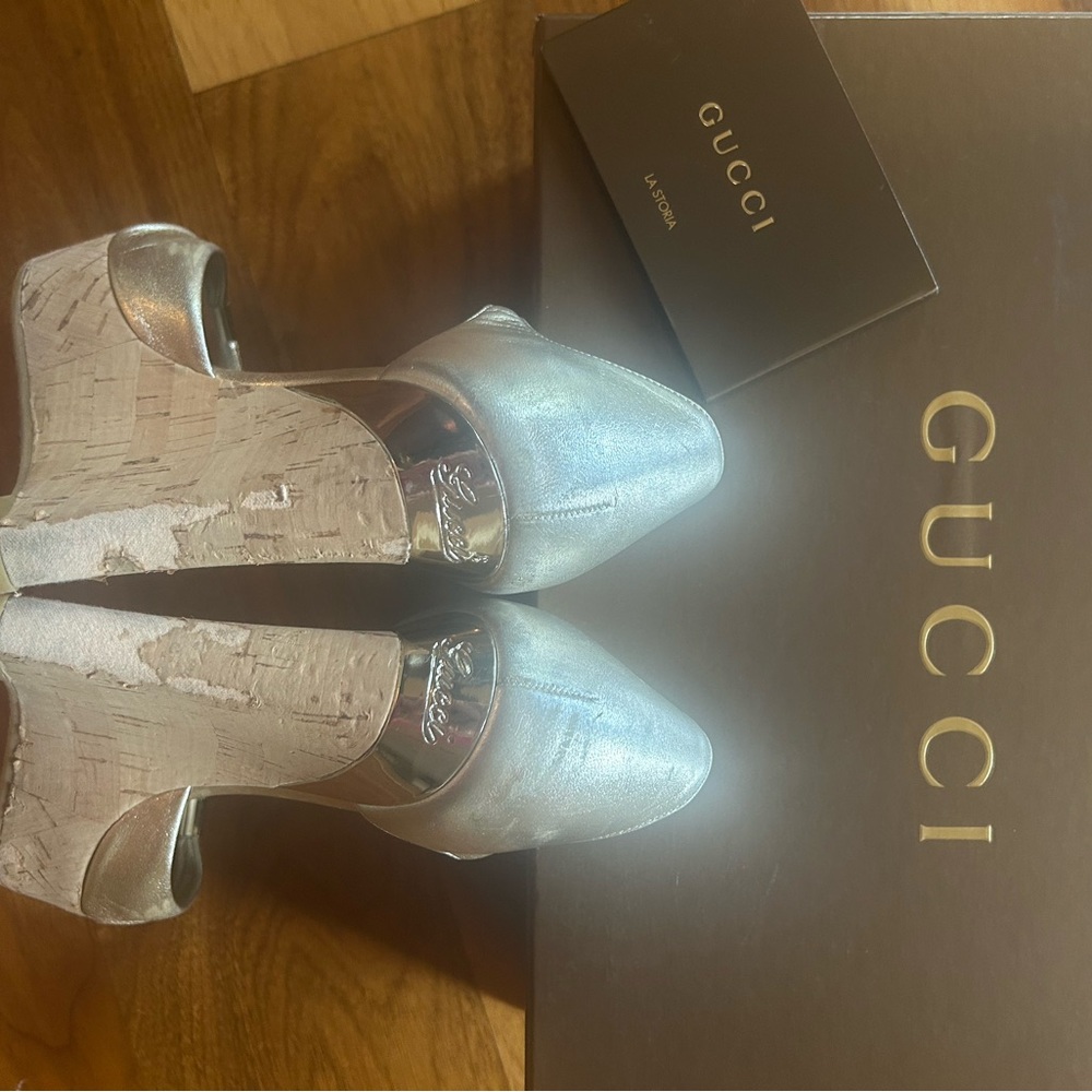 Gucci Silver Heels Luxury Design - Picture 6 of 9